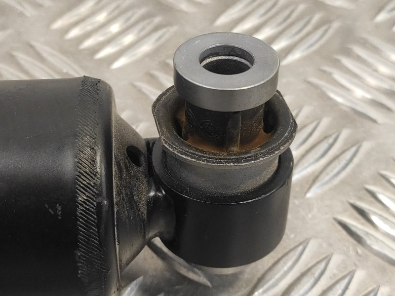 Recambio de amortiguador trasero derecho para ford transit connect referencia OEM IAM DV6118080LG  