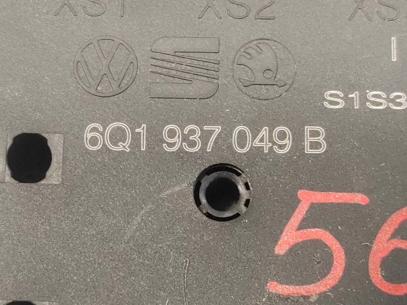 Recambio de caja reles / fusibles para skoda fabia (6y2/6y3) 1.4 16v referencia OEM IAM 6Q1937049B  5WK48212