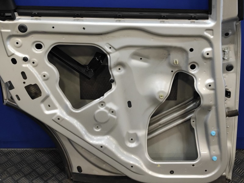 Recambio de puerta trasera izquierda para bmw mini countryman (r60) referencia OEM IAM   