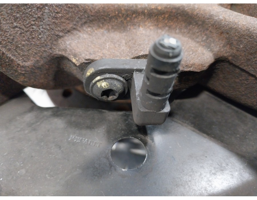 Recambio de mangueta delantera izquierda para dacia dokker 1.6 sce cat bivalent. gasolina / lpg referencia OEM IAM 400150852R  