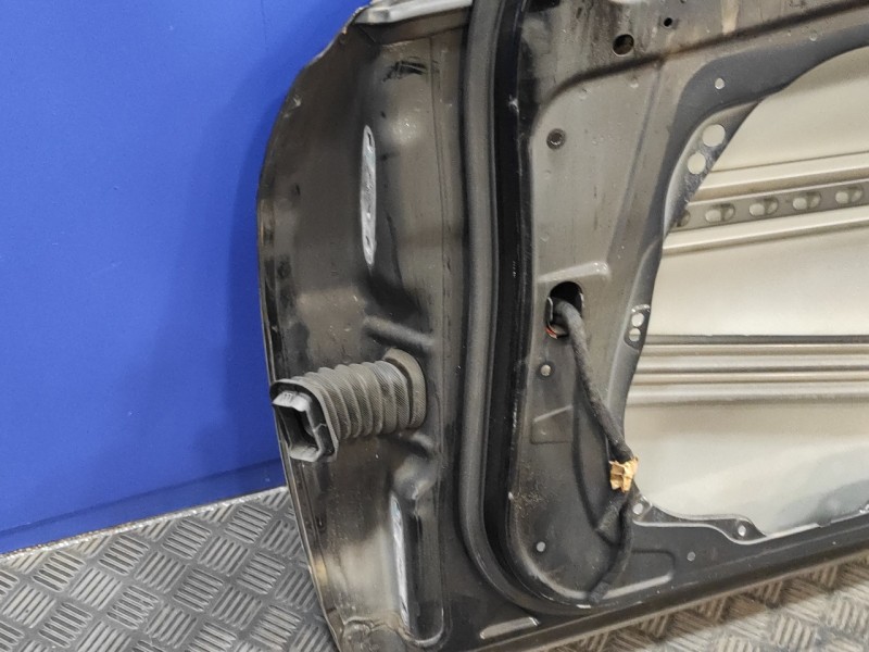 Recambio de puerta delantera derecha para mercedes-benz clase e (w212) familiar referencia OEM IAM   