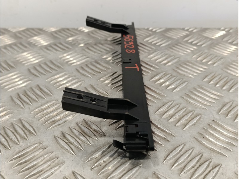 Recambio de luz central de freno para skoda fabia (6y2/6y3) 1.4 16v referencia OEM IAM 6Y6945097A  