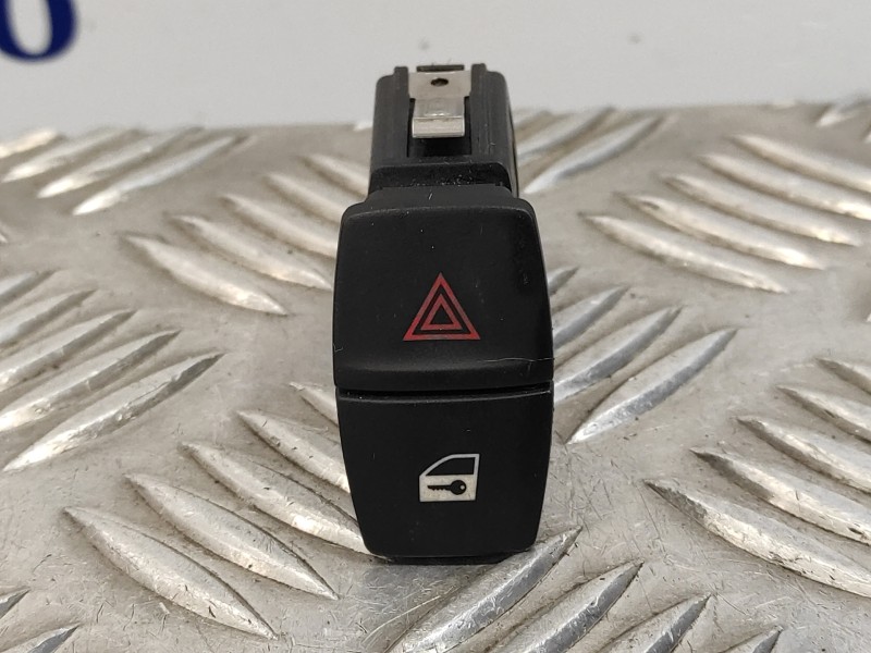 Recambio de warning para bmw serie 1 lim f21 ac referencia OEM IAM   