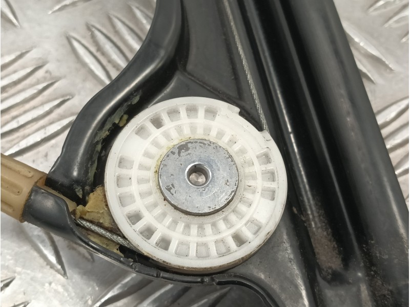 Recambio de elevalunas delantero izquierdo para bmw serie 6 coupe (f13) (....) referencia OEM IAM 7303785 840311623 7304521