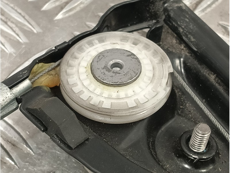 Recambio de elevalunas delantero izquierdo para bmw serie 6 coupe (f13) (....) referencia OEM IAM 7303785 840311623 7304521