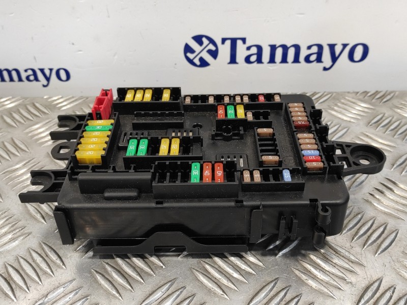 Recambio de caja reles / fusibles para bmw serie 1 lim f21 ac referencia OEM IAM  19554000001 19561000001