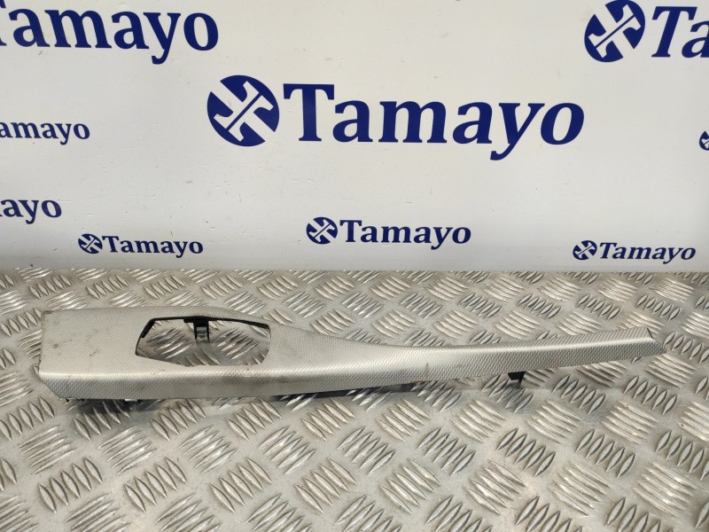 Recambio de moldura para bmw serie 1 lim f21 ac referencia OEM IAM   