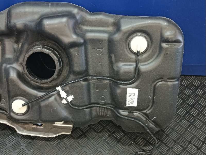 Recambio de deposito combustible para nissan nv 200 (m20) referencia OEM IAM 100101777  172013LS0B