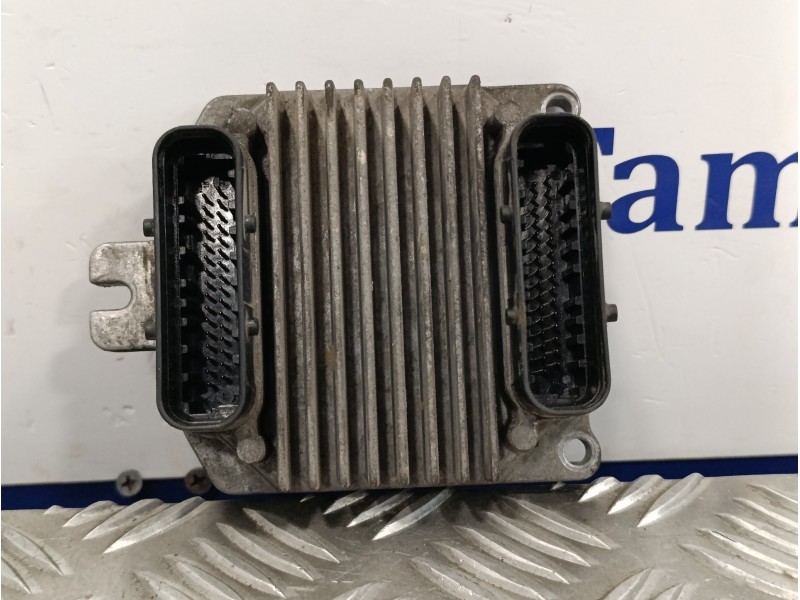 Recambio de centralita motor uce para opel astra g berlina 1.6 16v referencia OEM IAM 16228919  