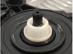 Recambio de motor elevalunas trasero derecho para audi a3 sportback (8va) 2.0 16v tdi referencia OEM IAM 0130822712 E850202086 5 2