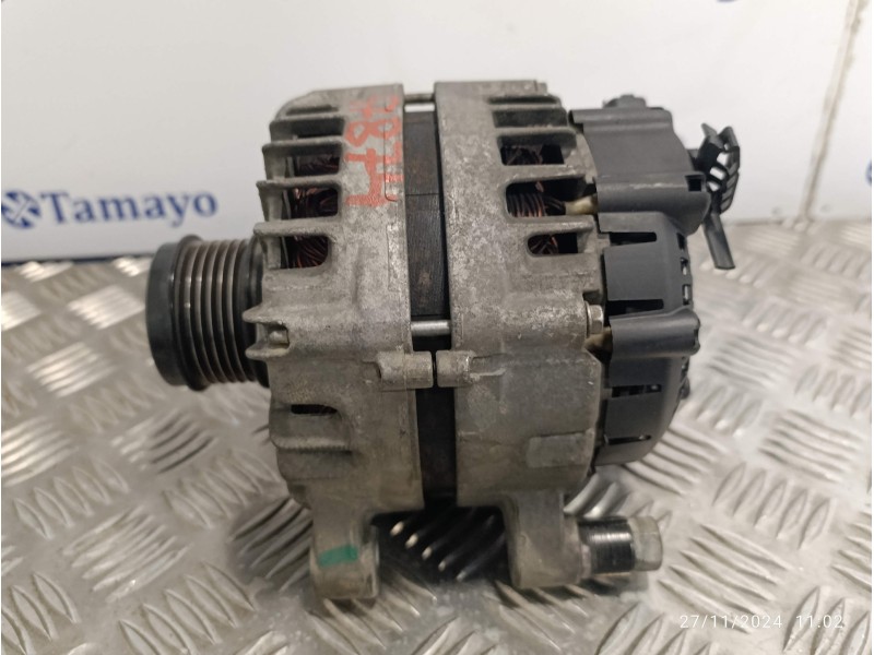 Recambio de alternador para peugeot 208 referencia OEM IAM 9810525380 TG15S218 2624310B