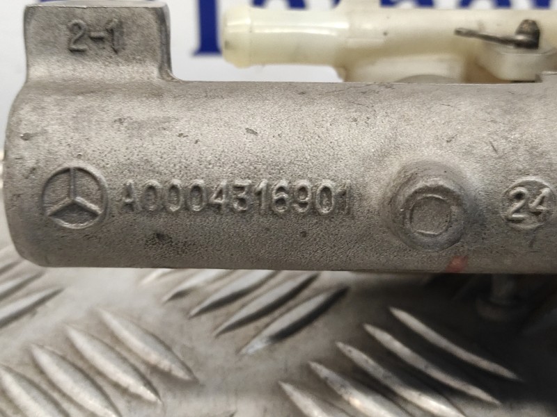 Recambio de bomba freno para mercedes-benz viano (w639) 2.1 cdi cat referencia OEM IAM A0004316901  