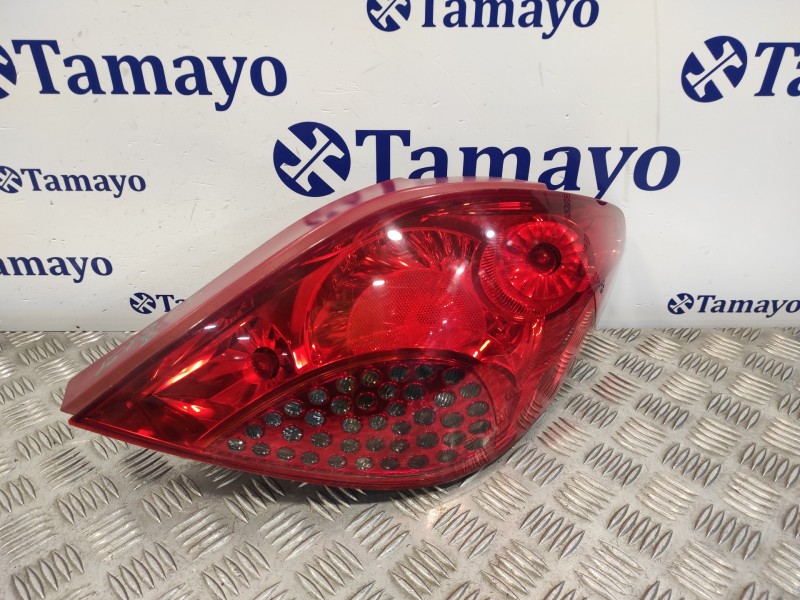 Recambio de piloto trasero derecho para peugeot 207 referencia OEM IAM 9649986580  