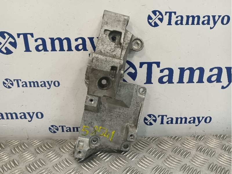 Recambio de soporte alternador para volkswagen polo (9n1) referencia OEM IAM 038903143R  