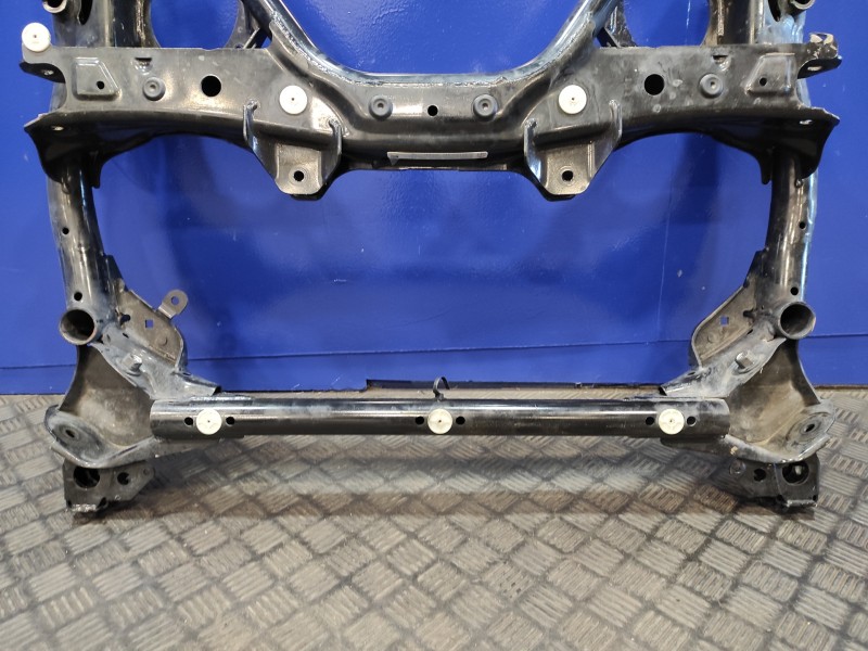 Recambio de puente delantero para bmw serie 1 lim f21 ac referencia OEM IAM   