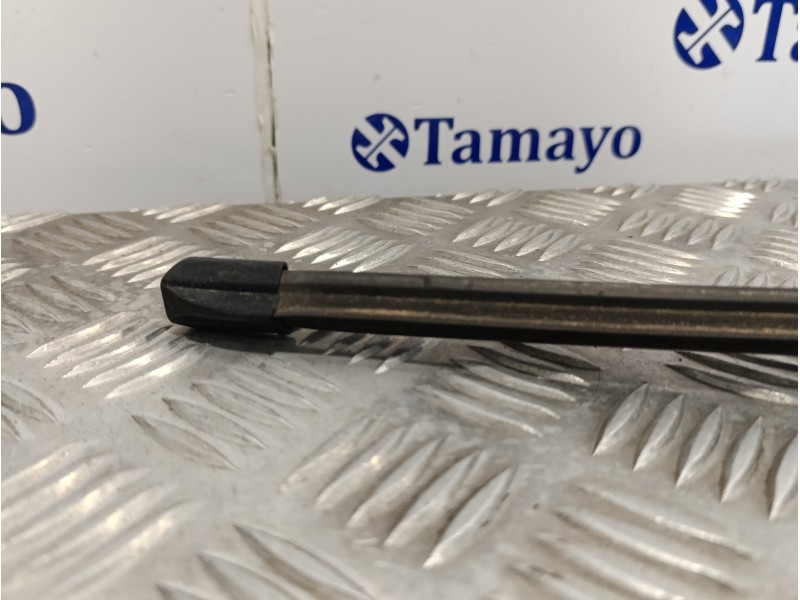 Recambio de brazo limpia delantero izquierdo para peugeot 308 1.6 blue-hdi fap referencia OEM IAM 97036203  