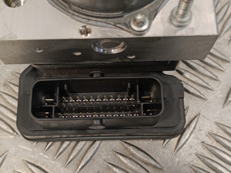 Recambio de abs para ford transit furgón (tts) 2.0 tdci cat referencia OEM IAM KK212B373AG 0265956638 3330A20052