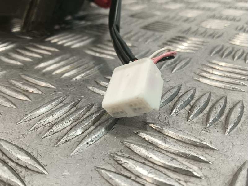 Recambio de retrovisor derecho para toyota iq referencia OEM IAM   