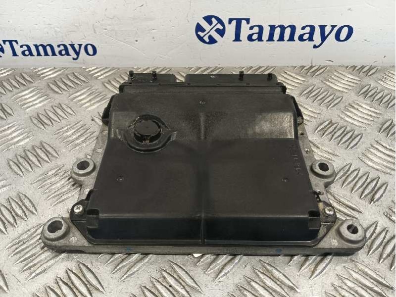 Recambio de centralita motor uce para toyota iq referencia OEM IAM 8966174140  2120006900