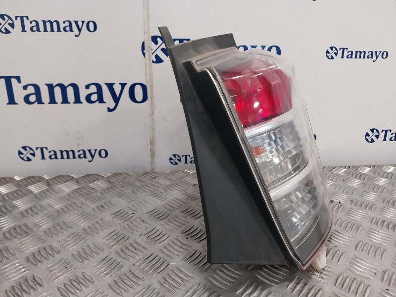 Recambio de piloto trasero derecho para toyota iq referencia OEM IAM 8155174010  