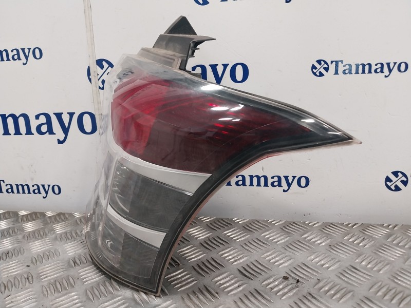 Recambio de piloto trasero derecho para toyota iq referencia OEM IAM 8155174010  