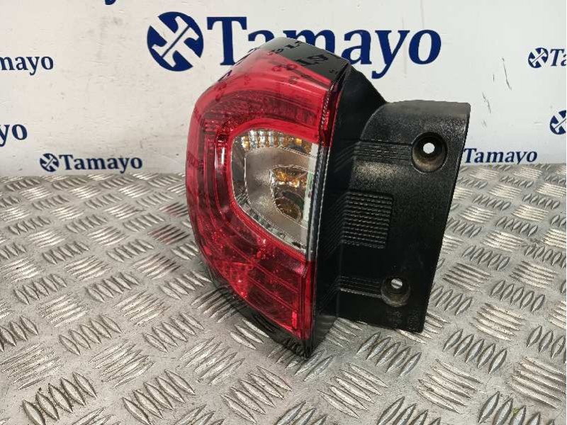 Recambio de piloto trasero izquierdo para renault captur referencia OEM IAM 265558548R  