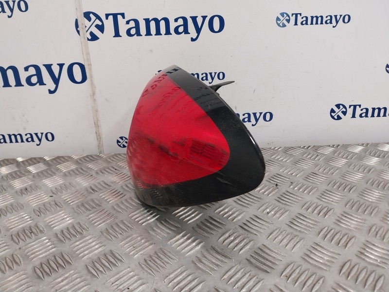 Recambio de piloto trasero derecho para renault captur referencia OEM IAM 265502731R  