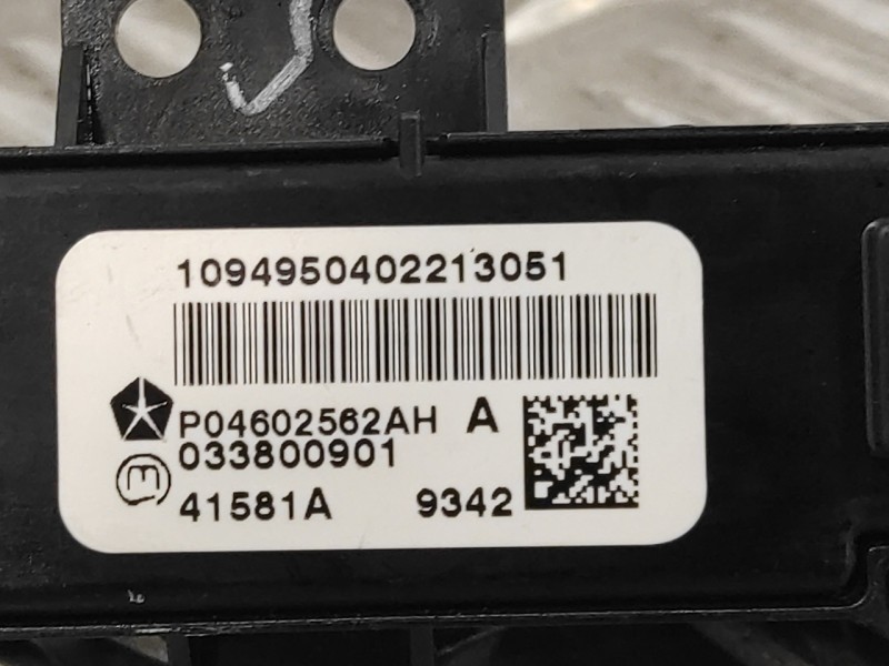 Recambio de warning para dodge journey 2.0 16v crd cat referencia OEM IAM P04602562AH  033800901