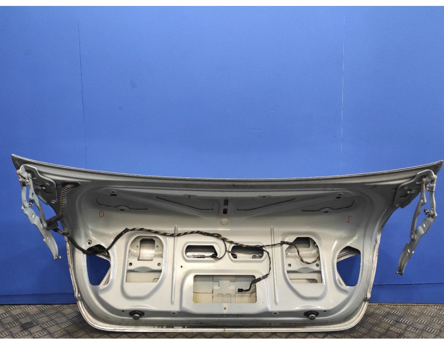 Recambio de porton trasero para bmw serie 3 berlina (e90) 2.0 16v diesel referencia OEM IAM   