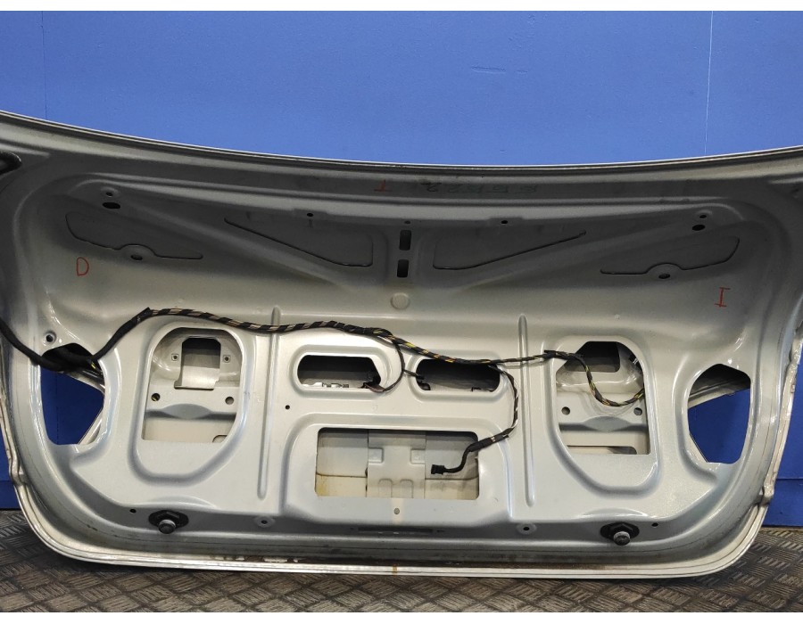 Recambio de porton trasero para bmw serie 3 berlina (e90) 2.0 16v diesel referencia OEM IAM   