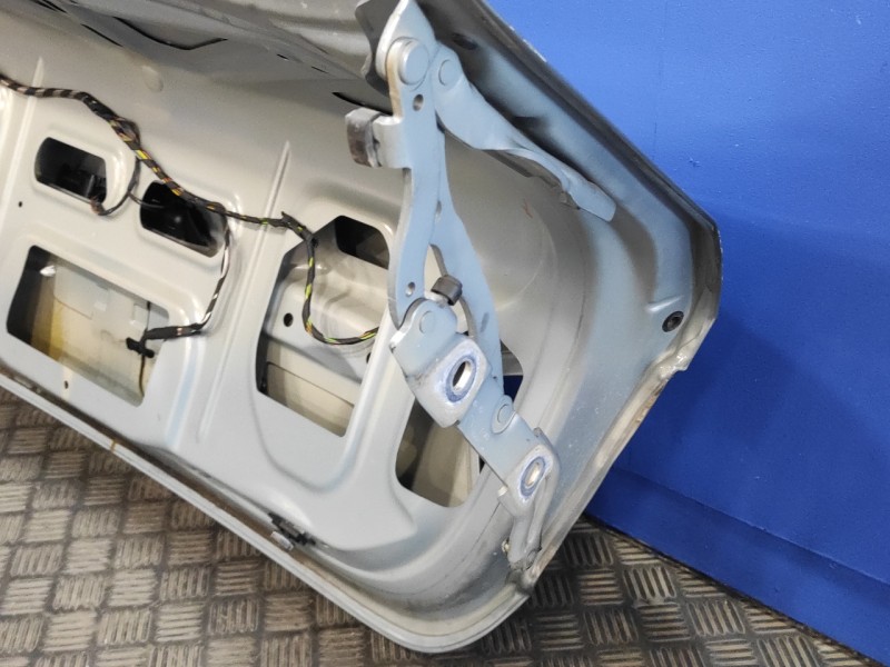 Recambio de porton trasero para bmw serie 3 berlina (e90) 2.0 16v diesel referencia OEM IAM   
