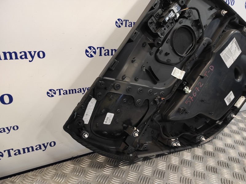 Recambio de guarnecido puerta trasera derecha para mini countryman (f60) referencia OEM IAM 5142F007153  16631410