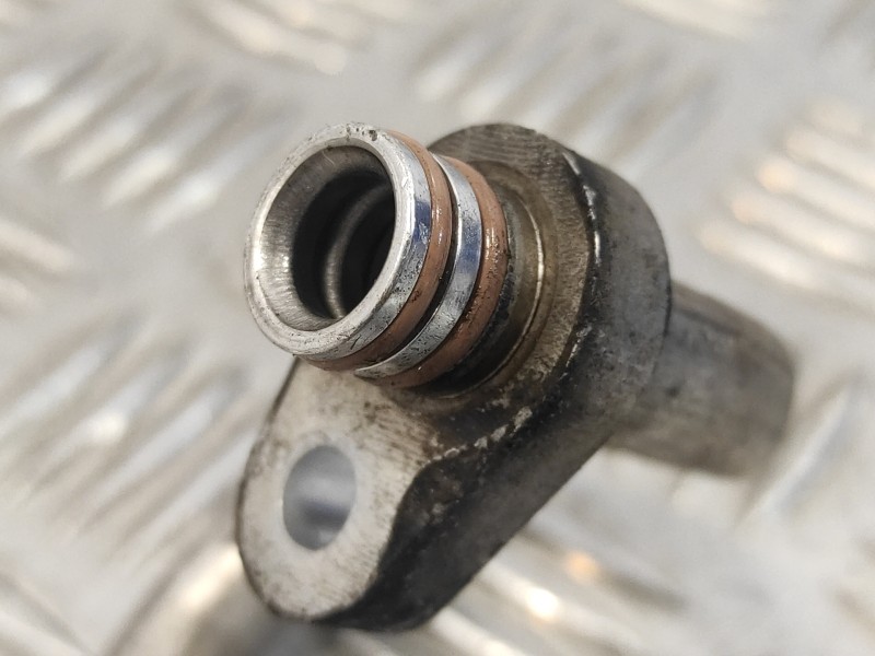 Recambio de tubos aire acondicionado para peugeot 308 1.6 blue-hdi fap referencia OEM IAM 9675635380  