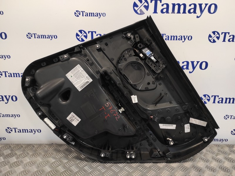 Recambio de guarnecido puerta trasera izquierda para mini countryman (f60) referencia OEM IAM 5142F007152  16631410