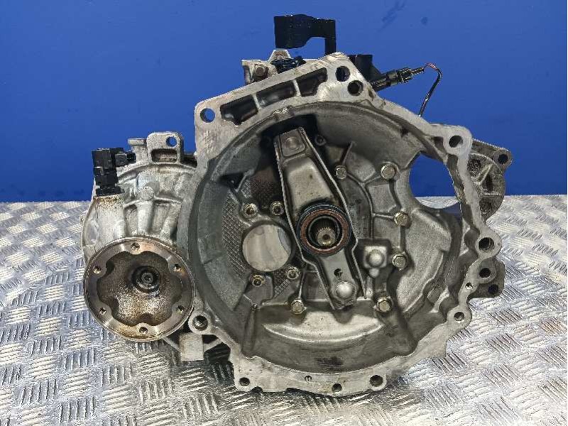 Recambio de caja cambios para audi a3 (8l) referencia OEM IAM DEA  