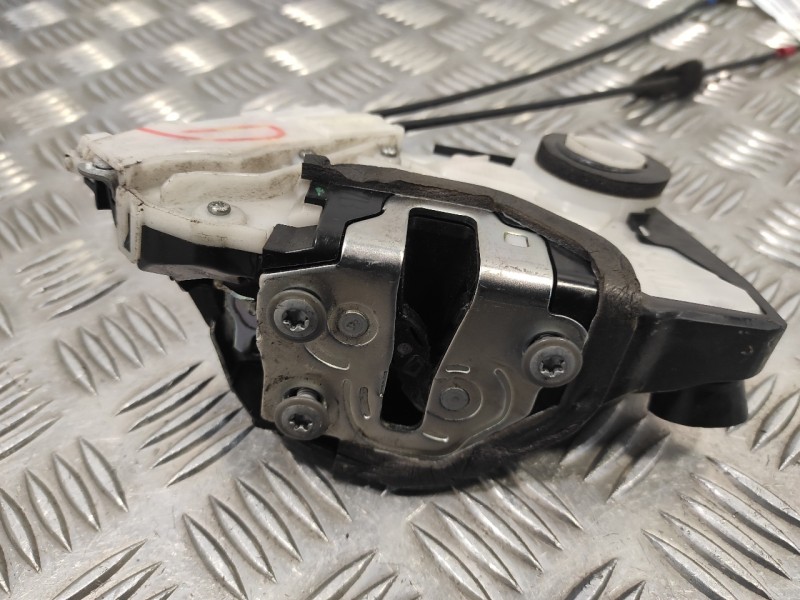 Recambio de cerradura puerta delantera derecha para toyota prius (nhw30) 1.8 16v cat (híbrido) referencia OEM IAM   
