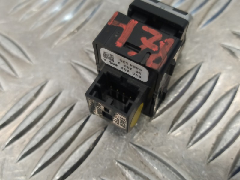 Recambio de mando elevalunas delantero derecho para ford transit connect referencia OEM IAM   