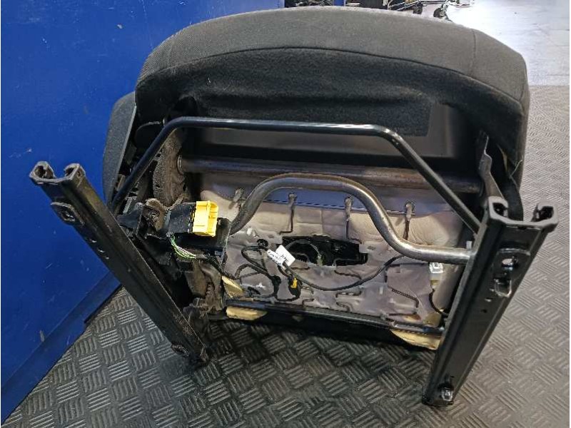Recambio de asiento delantero derecho para peugeot 308 sw referencia OEM IAM   