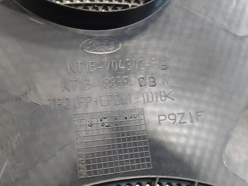 Recambio de marco radio para ford transit connect referencia OEM IAM KT1BV04302BBW  KT1B18835CB