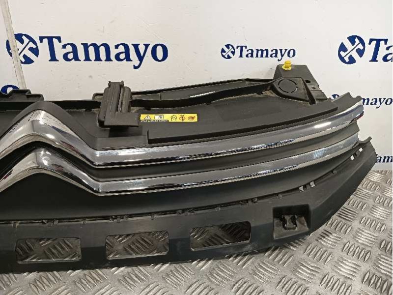Recambio de rejilla delantera para citroën c3 referencia OEM IAM 9812063477  