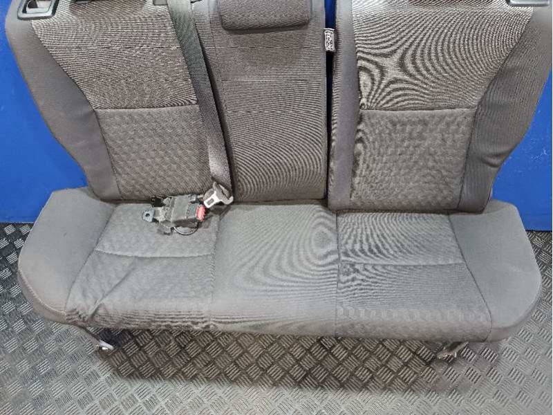 Recambio de asientos traseros para toyota yaris (xpa1f/mxph11/chxnbw) hybrid 1.5cc referencia OEM IAM   