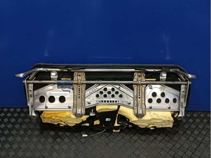 Recambio de asientos traseros para toyota yaris (xpa1f/mxph11/chxnbw) hybrid 1.5cc referencia OEM IAM   