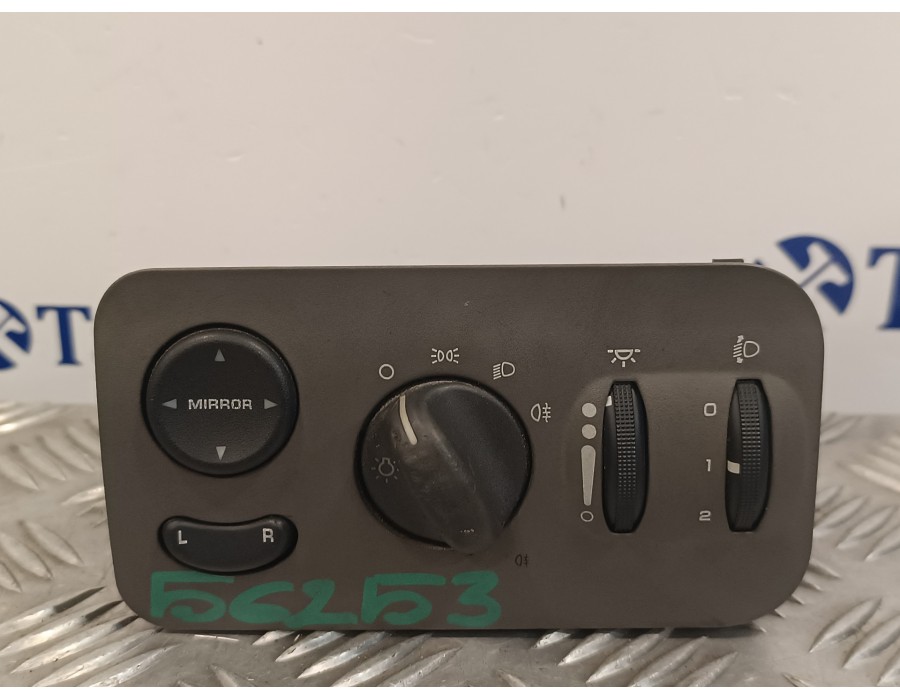 Recambio de mando luces para chrysler voyager (rg) 2.5 crd cat referencia OEM IAM P0TH131L5AD 746754333 7467461112