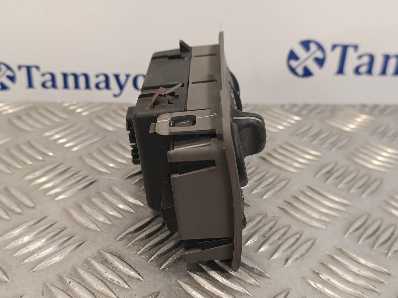 Recambio de mando luces para chrysler voyager (rg) 2.5 crd cat referencia OEM IAM P0TH131L5AD 746754333 7467461112