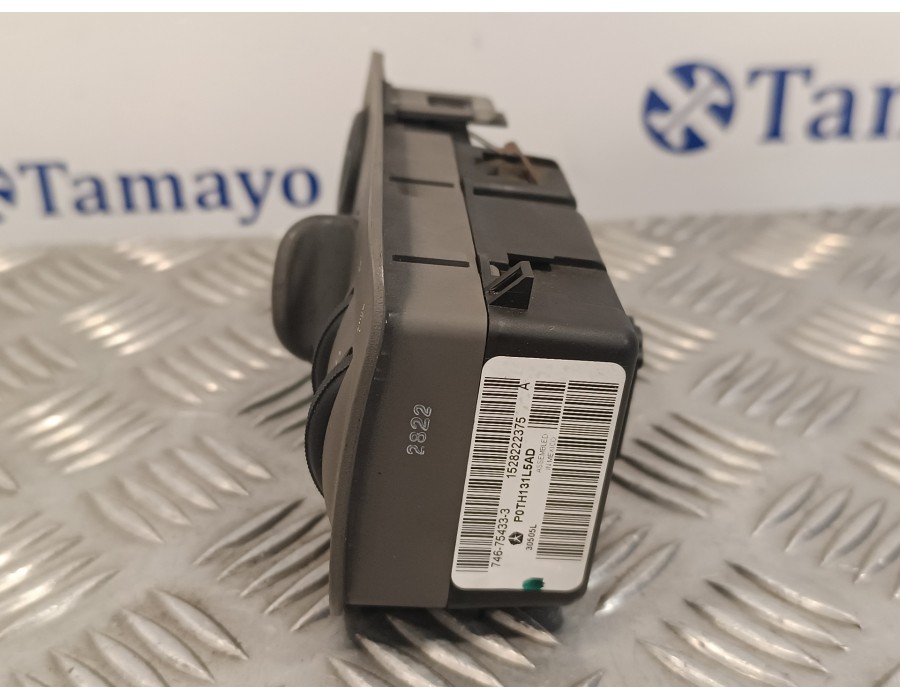 Recambio de mando luces para chrysler voyager (rg) 2.5 crd cat referencia OEM IAM P0TH131L5AD 746754333 7467461112