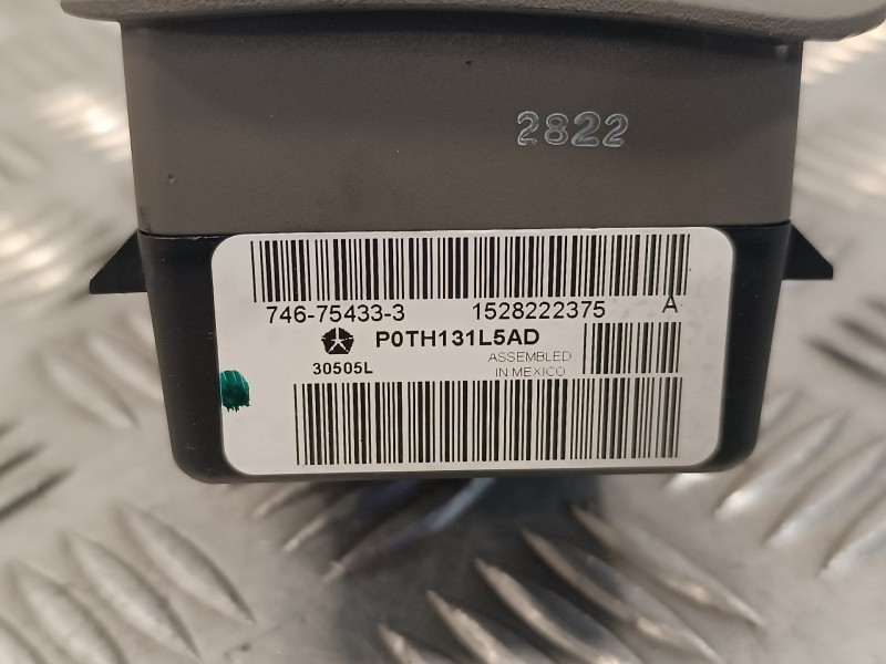Recambio de mando luces para chrysler voyager (rg) 2.5 crd cat referencia OEM IAM P0TH131L5AD 746754333 7467461112