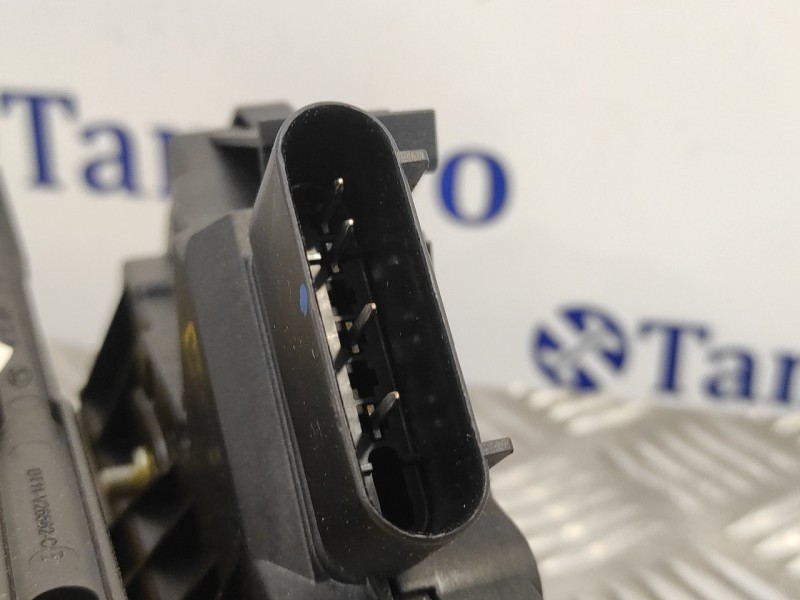 Recambio de cerradura puerta lateral derecha para ford transit connect referencia OEM IAM DT11V264A00JM  