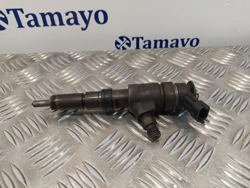 Recambio de inyector para peugeot 206 berlina 1.4 hdi referencia OEM IAM 0445110135  786280