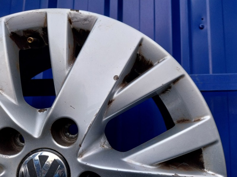 Recambio de llanta para volkswagen t5 transporter (7e) 2.0 tdi referencia OEM IAM 7E0601025F  