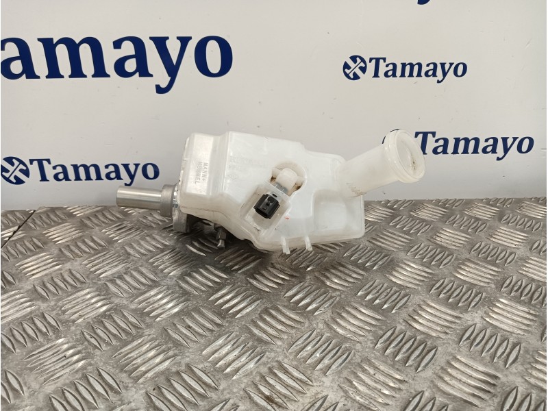 Recambio de bomba freno para renault clio v 1.0 tce referencia OEM IAM 460912995R  